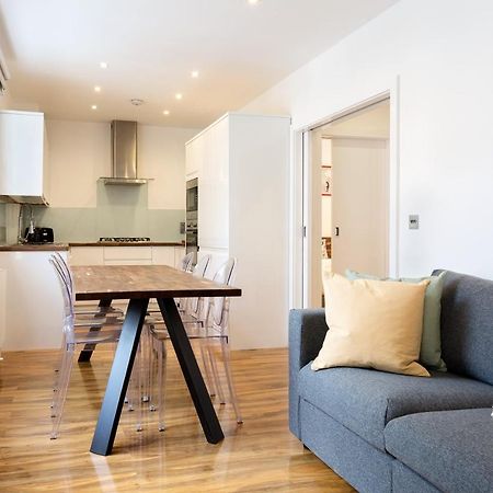 Spacious 4 Bedrooms Flat In New Oxford Street 伦敦 外观 照片
